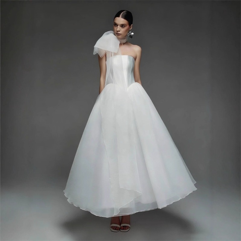 Vestido Largo de Satén Blanco  - Photography Natural Lighting Basics reseña y precio